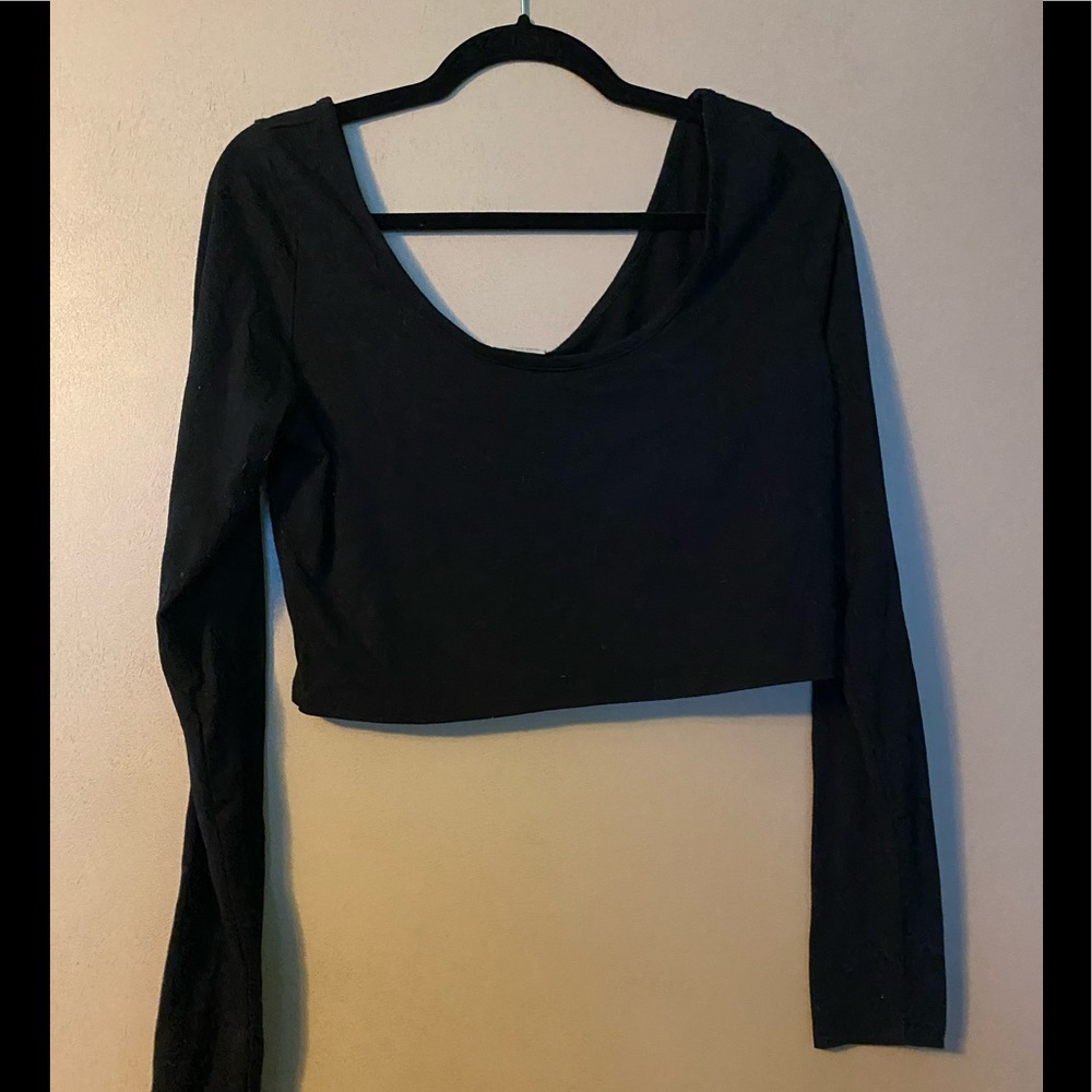 Mossimo long sleeved crop top - L